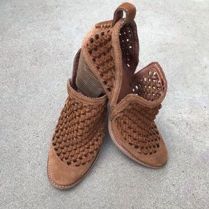 Jeffery campbell booties womens size 6.5 woven brown leather.